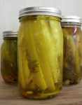 Homemade-spicy-dill-pickles-3